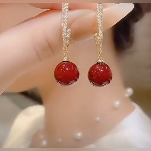 Beautiful Gold and Red faux Pearl & CZ dangle earrings, NWT - Picture 1 of 3